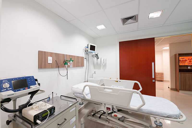 Sala de urgências da Neoclínica, local onde são realizados os atendimentos de urgência e emergência hematológicas.